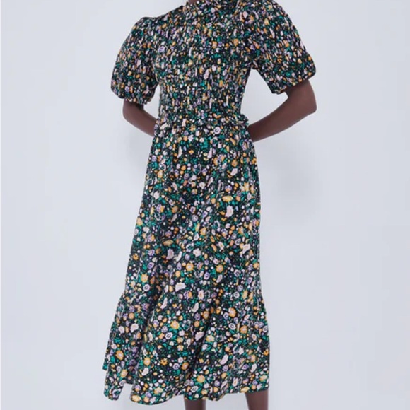 hyacinth house Dresses & Skirts - Hyacinth house smocked Samantha midi dress ladies size xs black multi floral